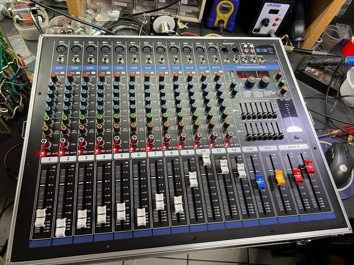 混音控台維修範例 23